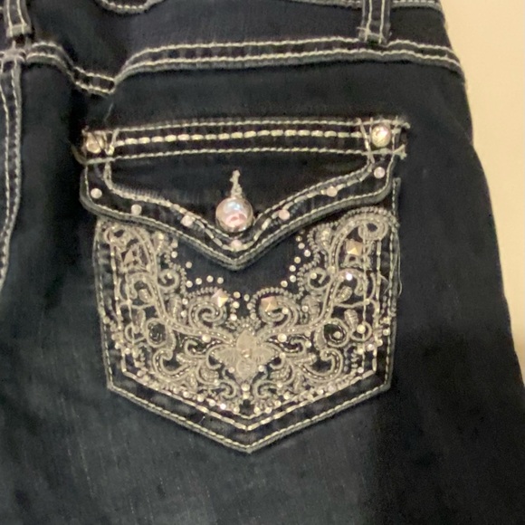 Earl Jeans Capris Size 6 Like New - Picture 9 of 9